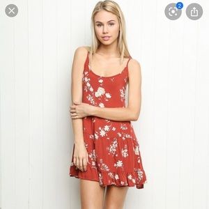 Super Pretty Floral Jada Dress RARE!